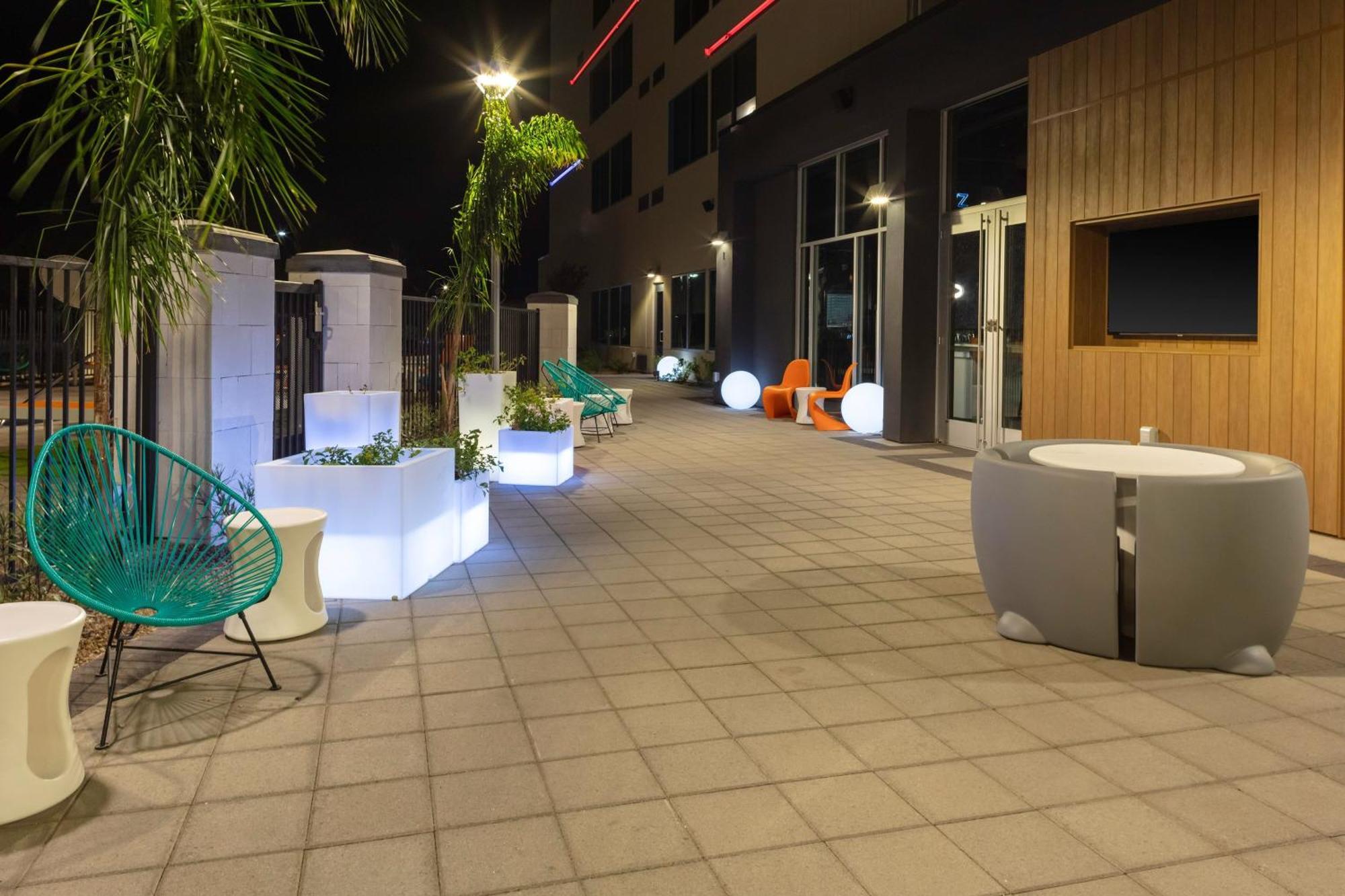 Hotel Aloft Glendale At Westgate Exterior foto